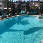 Апартаменты Sea Pearl Luxury