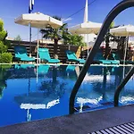 Sea Pearl Luxury Daire Vrasná