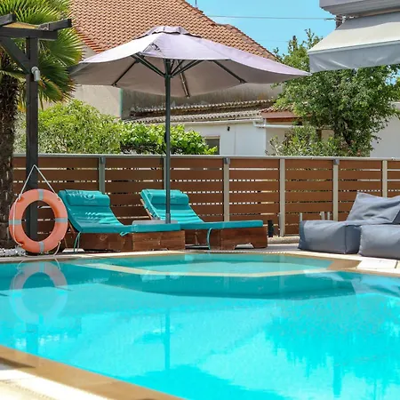 Sea Pearl Luxury Apartamento Vrasná